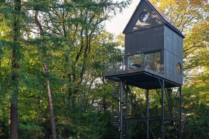 Charming Birdhouse-Style Tiny Home Could Be Your Next Vacation Rental Destination
