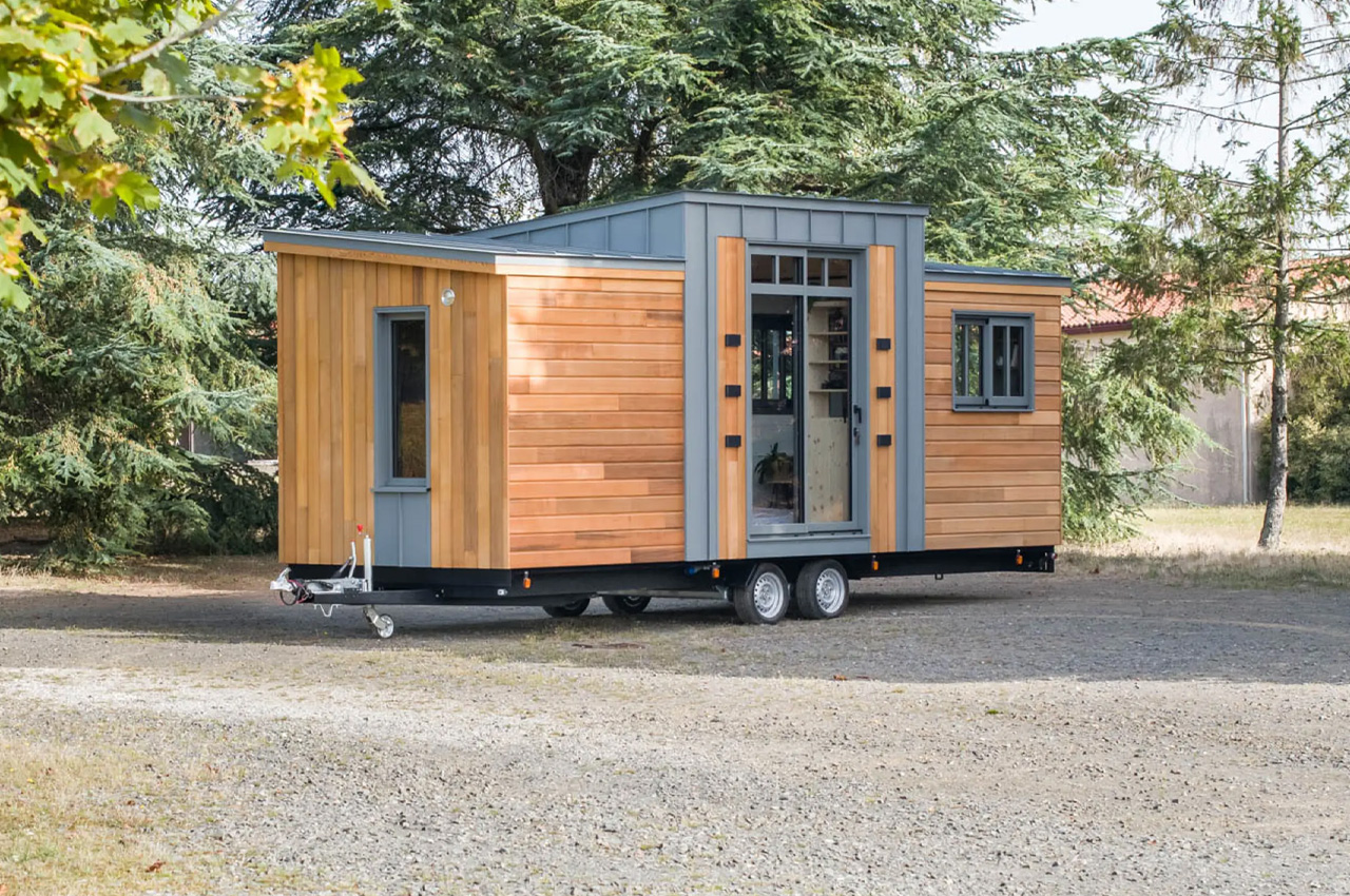 Baluchon Fits An Entire Tiny Home On One Level To Save Space