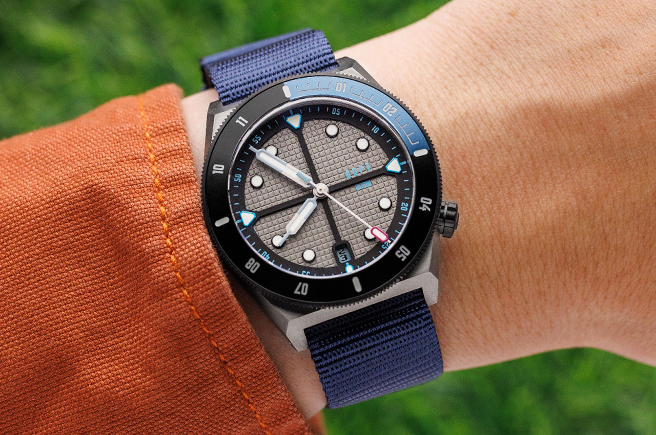 ADPT Series 1 Dual-Time Watch comes with a compass, making it a worthy outdoor companion – Yanko Design