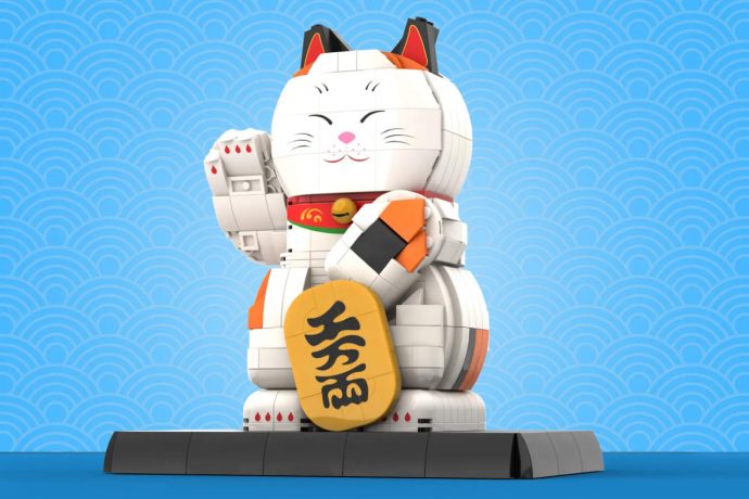 Adorable LEGO Feng Shui Fortune Cat can wave its hands to give you good luck!