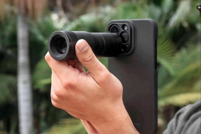 Sandmarc’s new iPhone lens gives you a bonkers 6x optical zoom AND an adjustable focus wheel