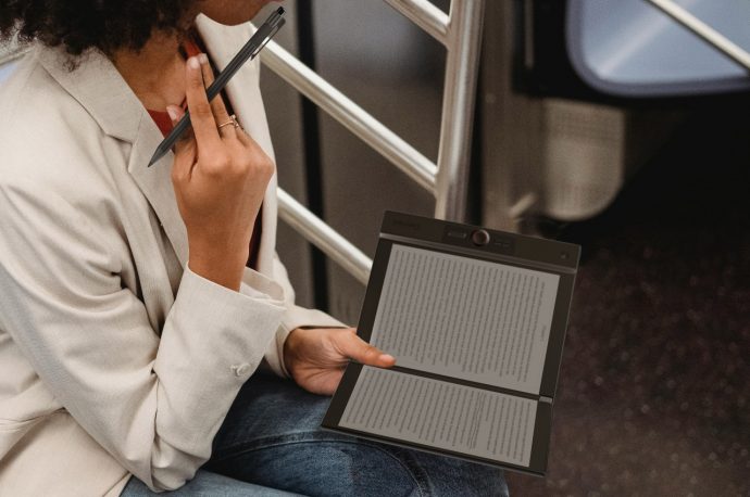 Dual-screen E Ink reader doubles as a laptop for double productivity