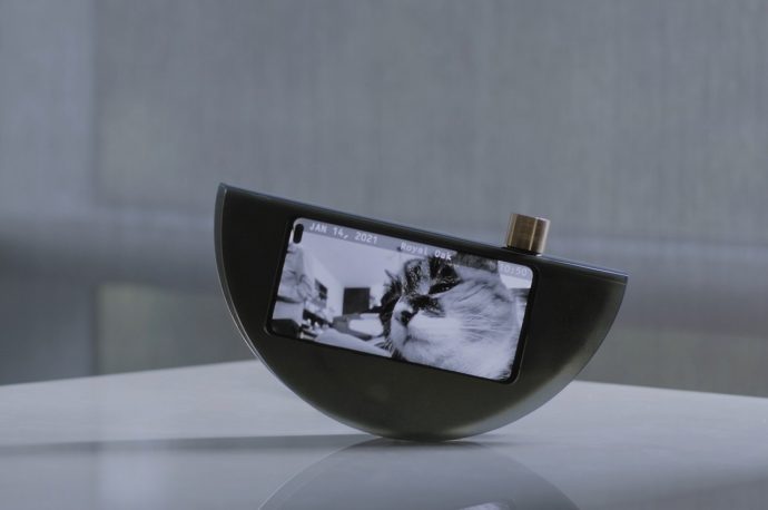 Smartphone upcycling concept helps give your old companion a new lease on life