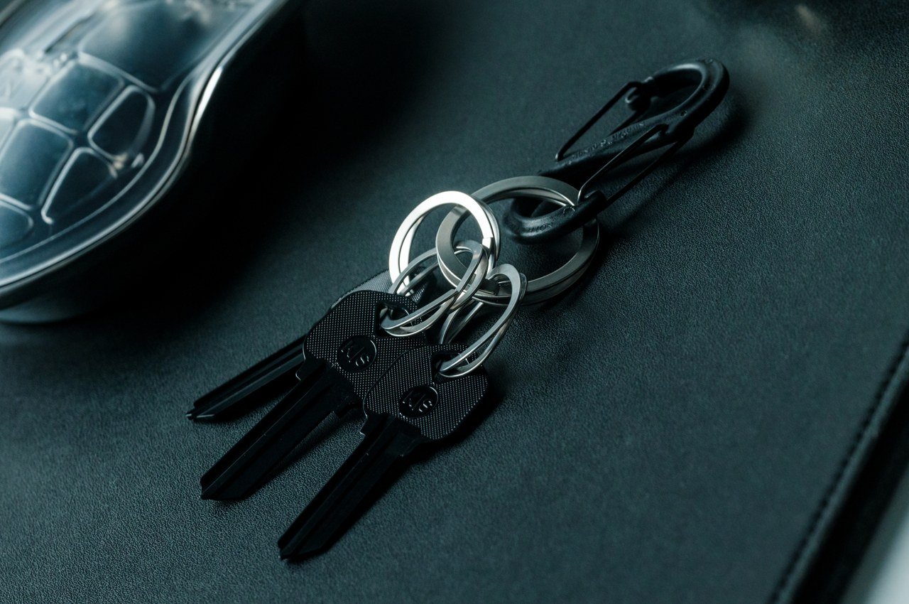 #Save your nails and beat the stress with this innovative wave spring key ring