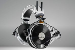 Symphony headphones boast a mini vinyl player to toggle the music playing experience