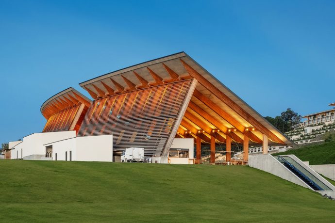 This Open-Air Market In Japan Features Expansive Roofs And An A-Frame Inspired Design