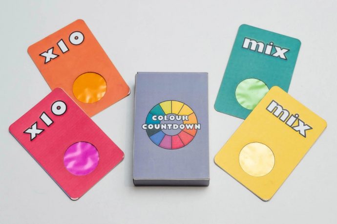 Card game helps kids learn about colours and be offline