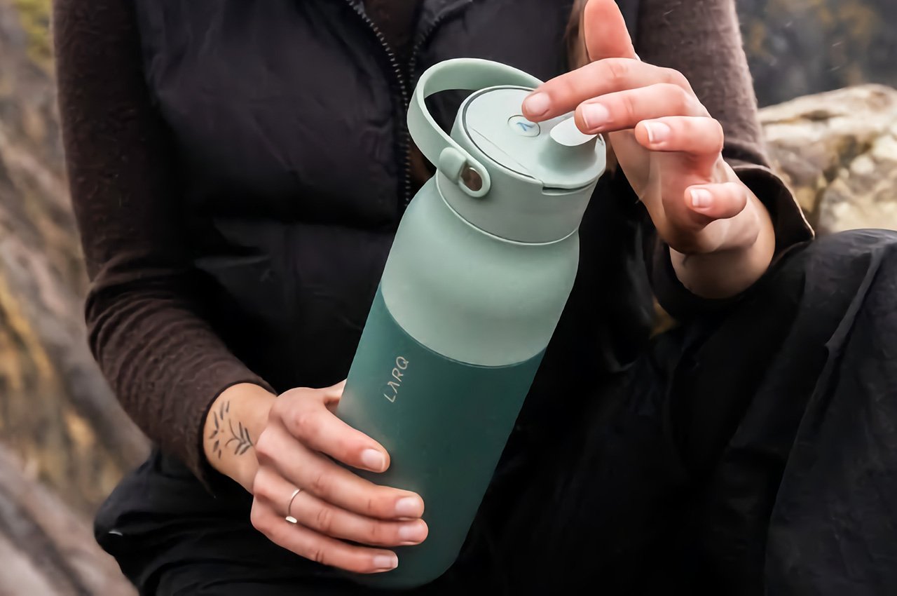#LARQ just casually designed the world’s smartest self-cleaning water bottle