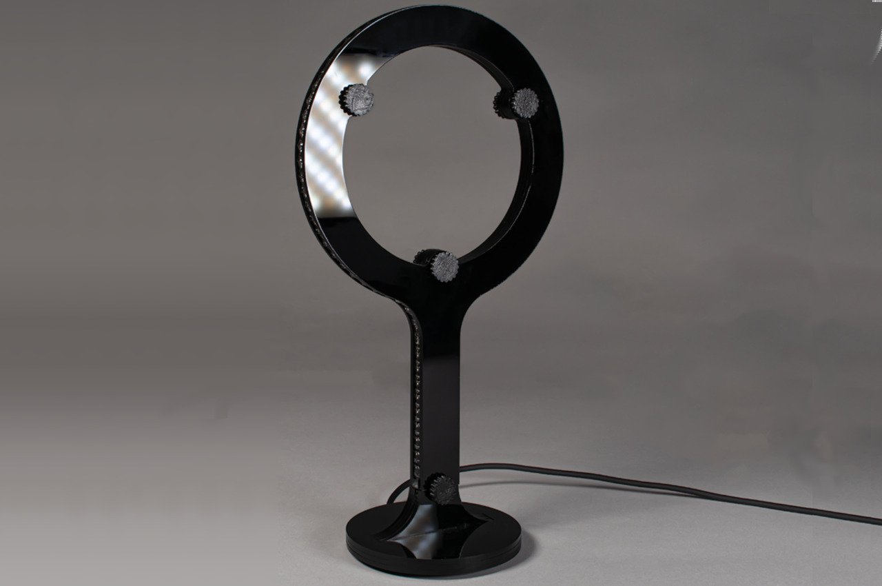 #Ring light lamp concept has an interesting way of spreading its light
