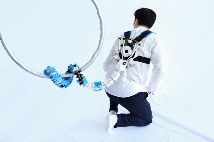 Augmented limb experiment makes it easier to move around in zero gravity