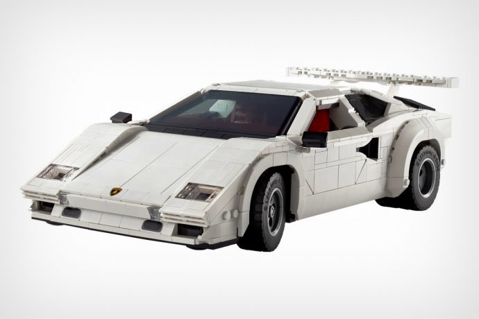 LEGO Unveils 1506-piece Lamborghini Countach Replica with Detailed V12 Engine