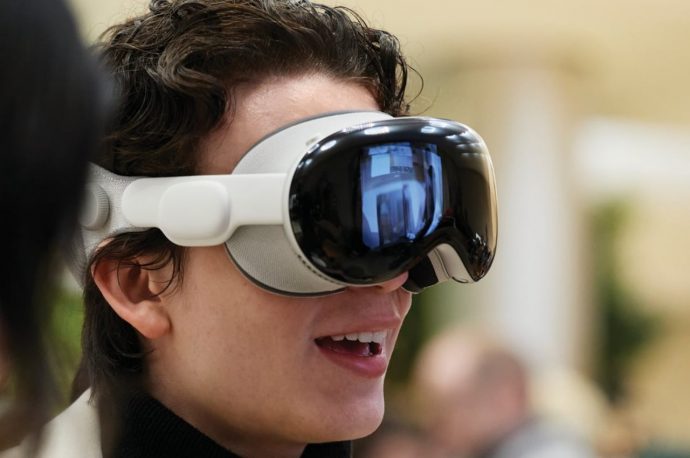 Cheaper Apple Vision Pro might be coming in 2025, second-gen Pro put on hold