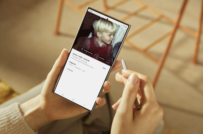 Galaxy S25 Ultra design rumor claims it will lose its distinctive boxy look