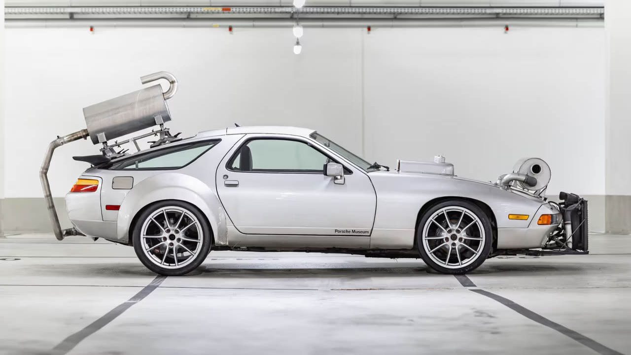 The-Mad-Max-esque-Porsche-928-