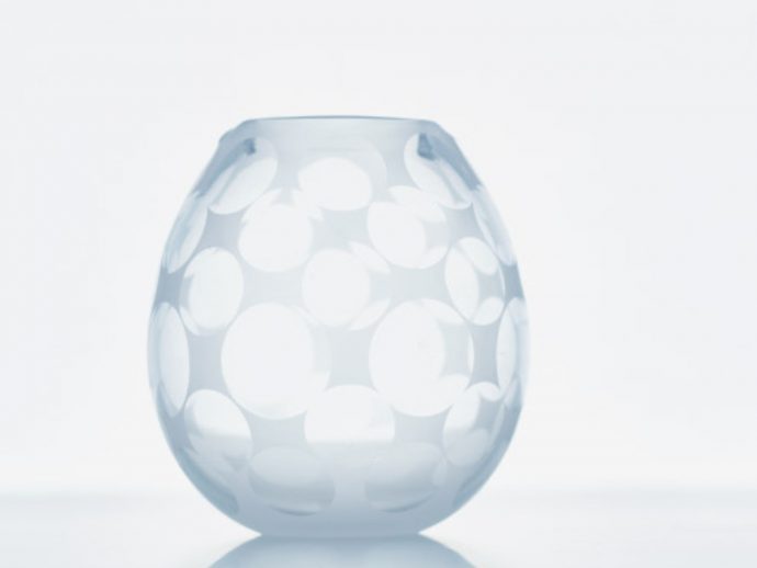 Glass jar lets you hold sparklers up close and personal