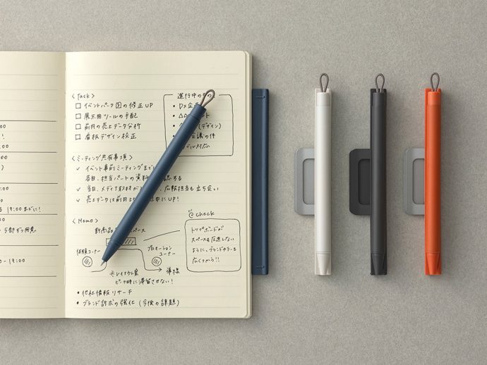 This Ultimate Magnetic Pen attaches to the side of any notebook like the Apple Pencil on an iPad