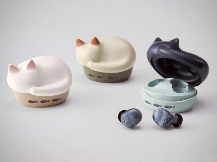 Celebrate International Cat Day with this Adorable Sleeping Cat-shaped TWS Earbuds Case!