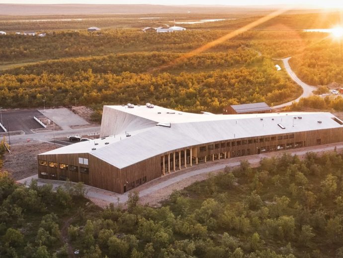 Snøhetta Builds A Timber School In Norway with 90% Energy Self-Sufficiency