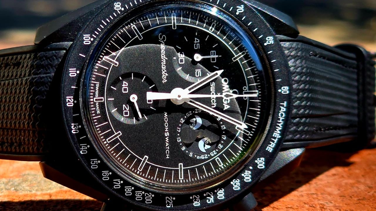 black-snoopy-1280x720.jpg