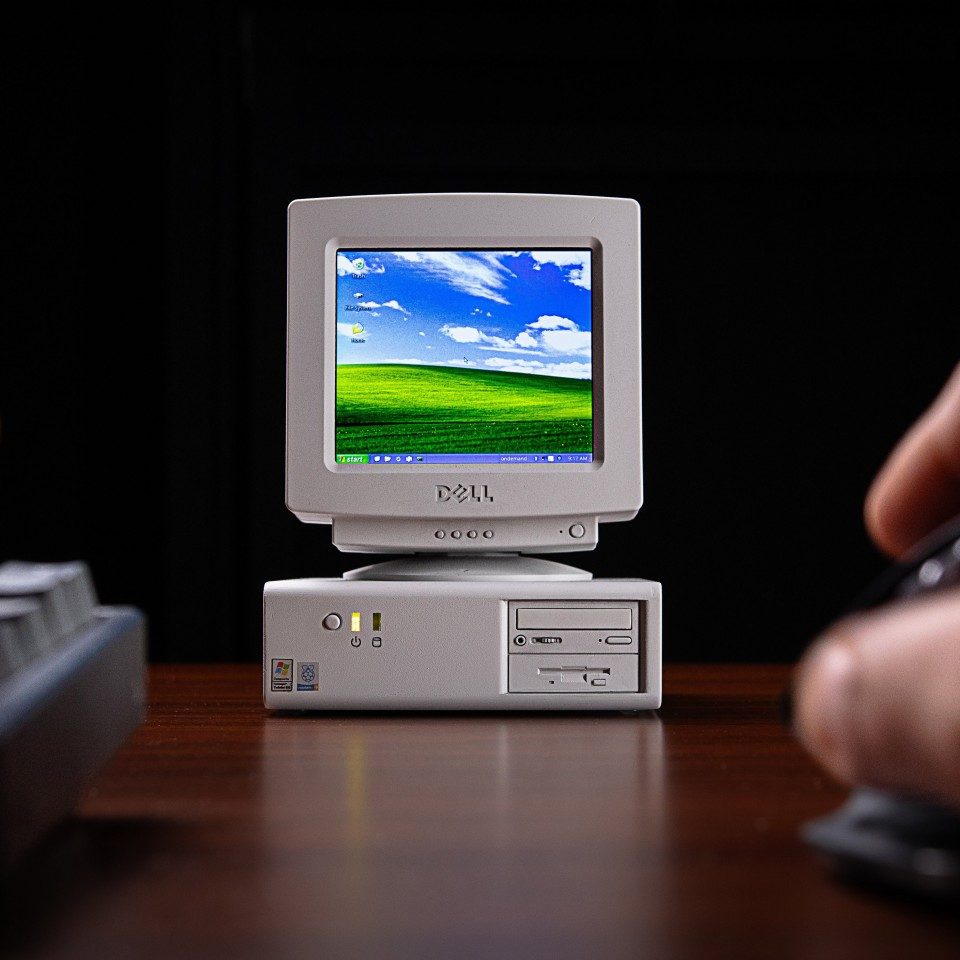 コンパクトレトロPC Windows XP diy-retro-windows-xp-pc-5-