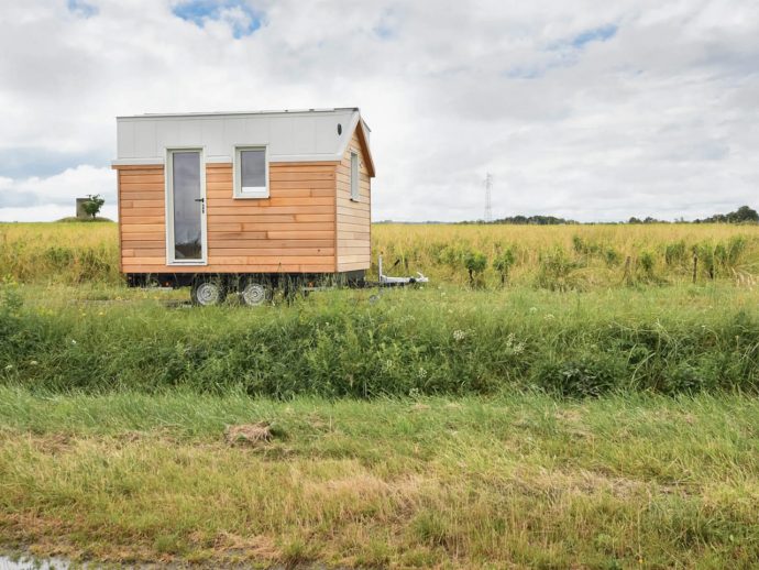 This Is The Tiniest Tiny Home We’ve Seen With A Clever Space-Saving Layout & Loads Of Storage