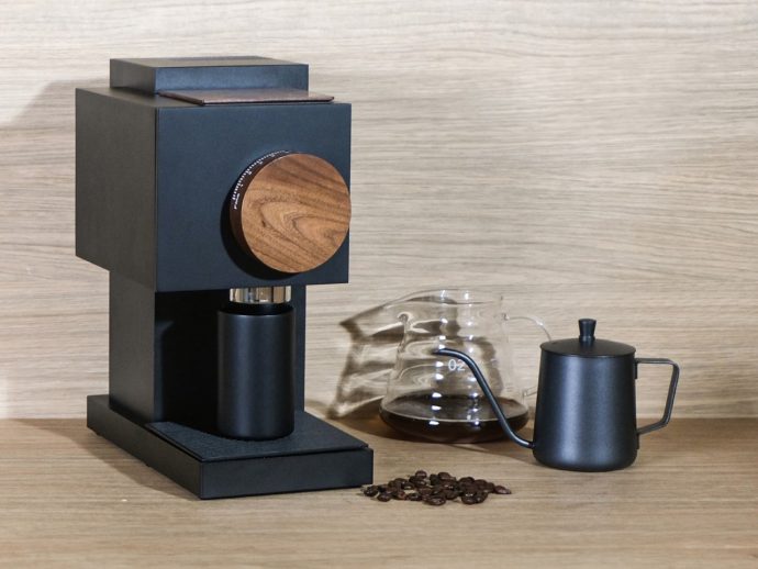 Revolutionize your Coffee Brewing with this Ultra-Minimal Grinder with 48 Grind Profiles + RPM Settings