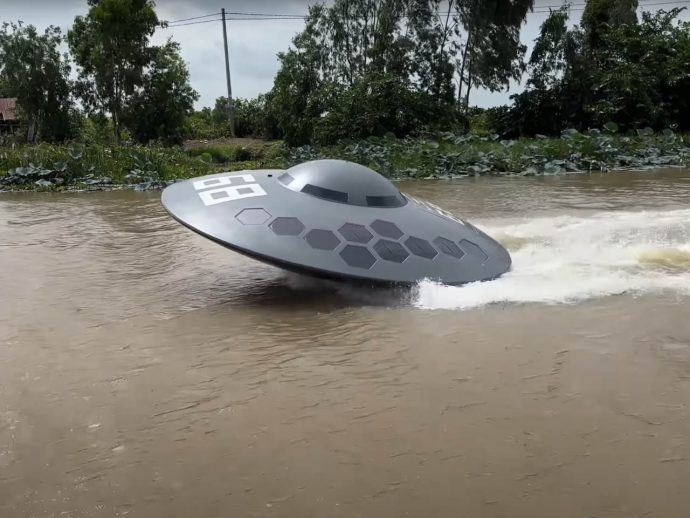 YouTuber builds mind-blowing UFO jet boat you’d want to ride right away