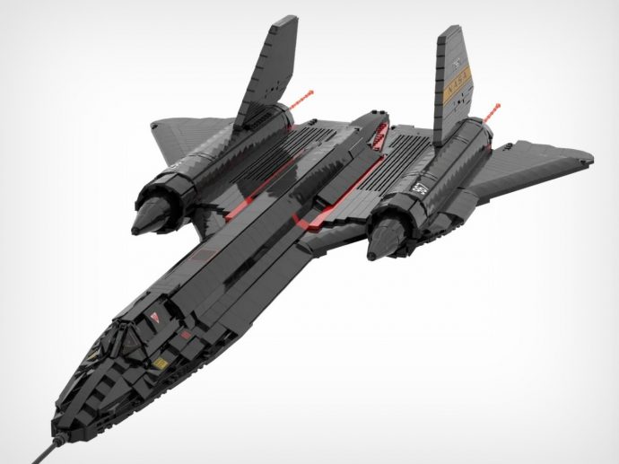 This LEGO Lockheed SR-71 Blackbird Is A Bold Brick-based Tribute to Aviation’s Fastest Jet