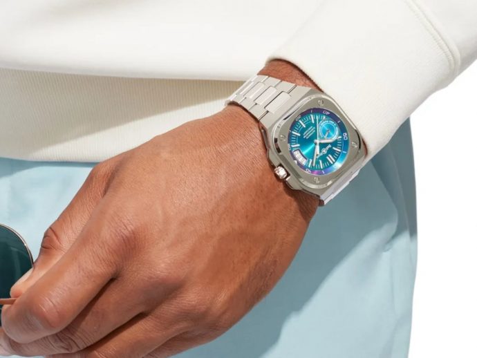 BR-X5 Iridescent: Shimmering High-Tech Elegance