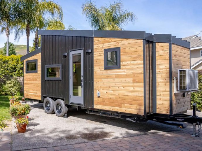 Space-Saving Tiny Home Is Perfect For Anyone Kickstarting Their Living-Alone Adventure