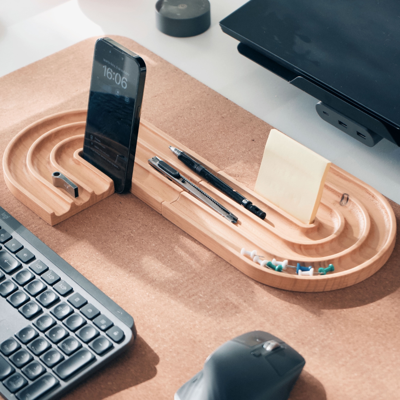 Modular Desk Tray Is A Wooden Minimalist Tool To Declutter Your Desk Modular Desk Tray Is A Wooden Minimalist Tool To Declutter Your Desk