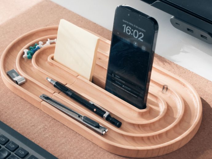 Modular desk tray is a wooden, minimalist tool to declutter your desk