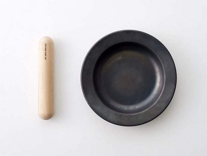 Top 5 Essential Kitchen Accessories For A Beautiful & Functional Dining Experience