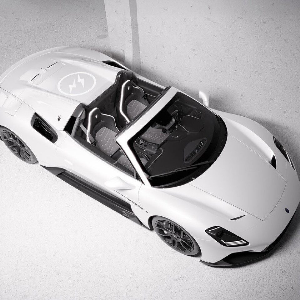 【新品未開封品】Cuore（クオーレ） FLOWIN Sport ホワイト Streetwear Meets Supercars: Hiroshi Fujiwara's Custom Maserati