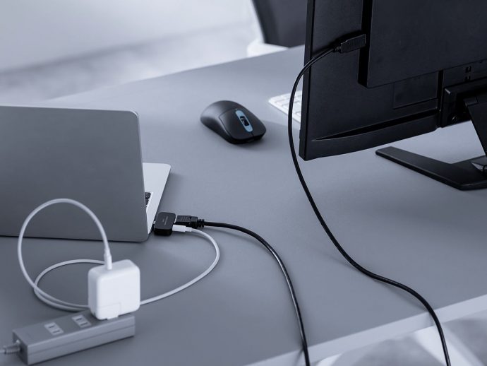 Multi-functional wireless mouse receiver solves one of its biggest pain point