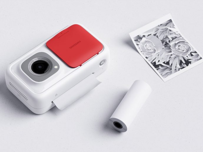 Thermal printer lets you watch educational videos on its screen