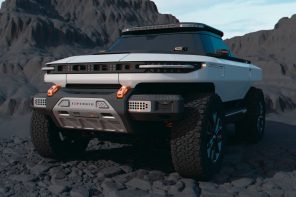 The Ford Explorer 4×4 Concept combines the Practicality of a Pickup with the Thrill of an SUV