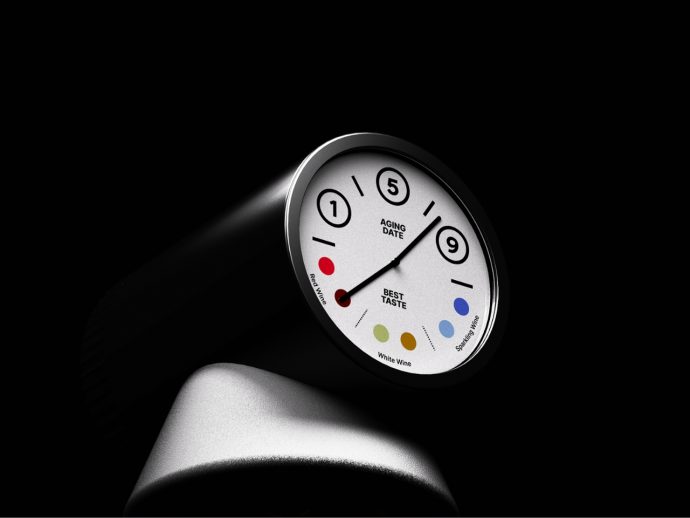 Wine Stopper concept lets you know when the bottle is best to consume