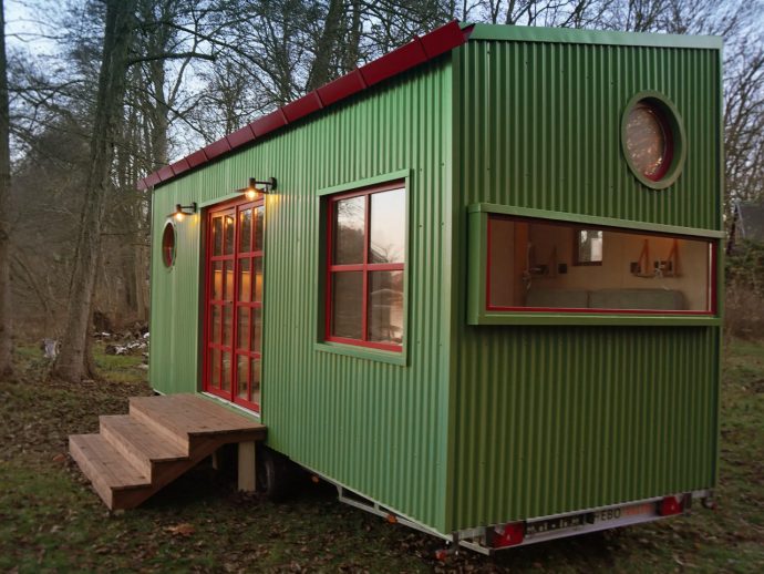 Small In Size & Big On Features, This Compact & Portable Home Is Perfect For Off-Grid Living