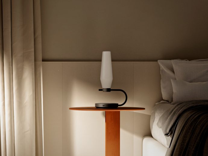 Eco-Friendly Portable Light Combines Solar Power with Nostalgic Kerosene Lamp Design