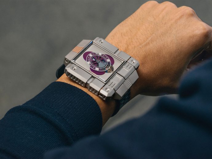 HAUTLENCE RETROVISION ’85: When The Watch On Your Wrist Transforms Into a Nostalgic Robot