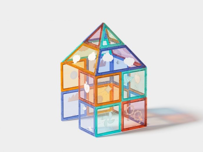 Magnetic panels lets kids explore creativity with fun