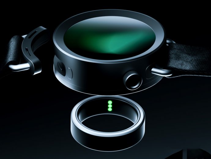 This modular wearable is smartwatch by day and a smart ring by night