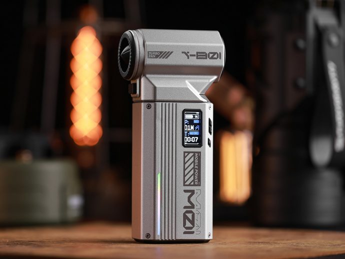 This Tiny 90,000 RPM Air Duster Doubles as a Portable Fan + 10,000mAh Power Bank