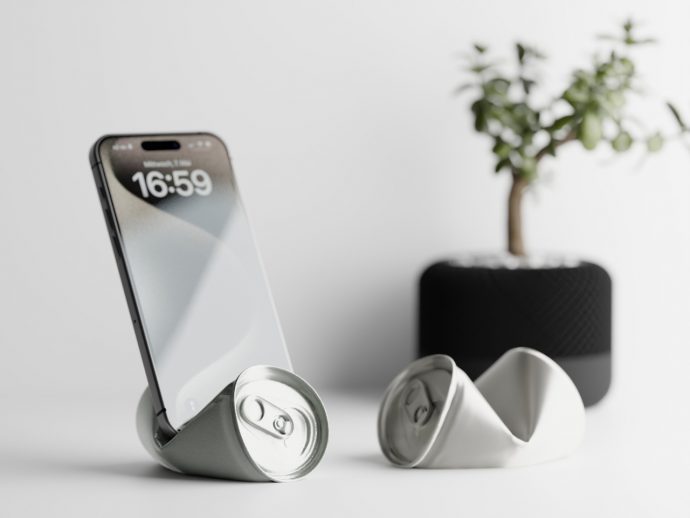 3D Printed Soda Can Phone Stand Makes Desk Time More Fun