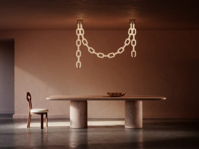 Chain Light – Arch I is a sculptural masterpiece of light and form