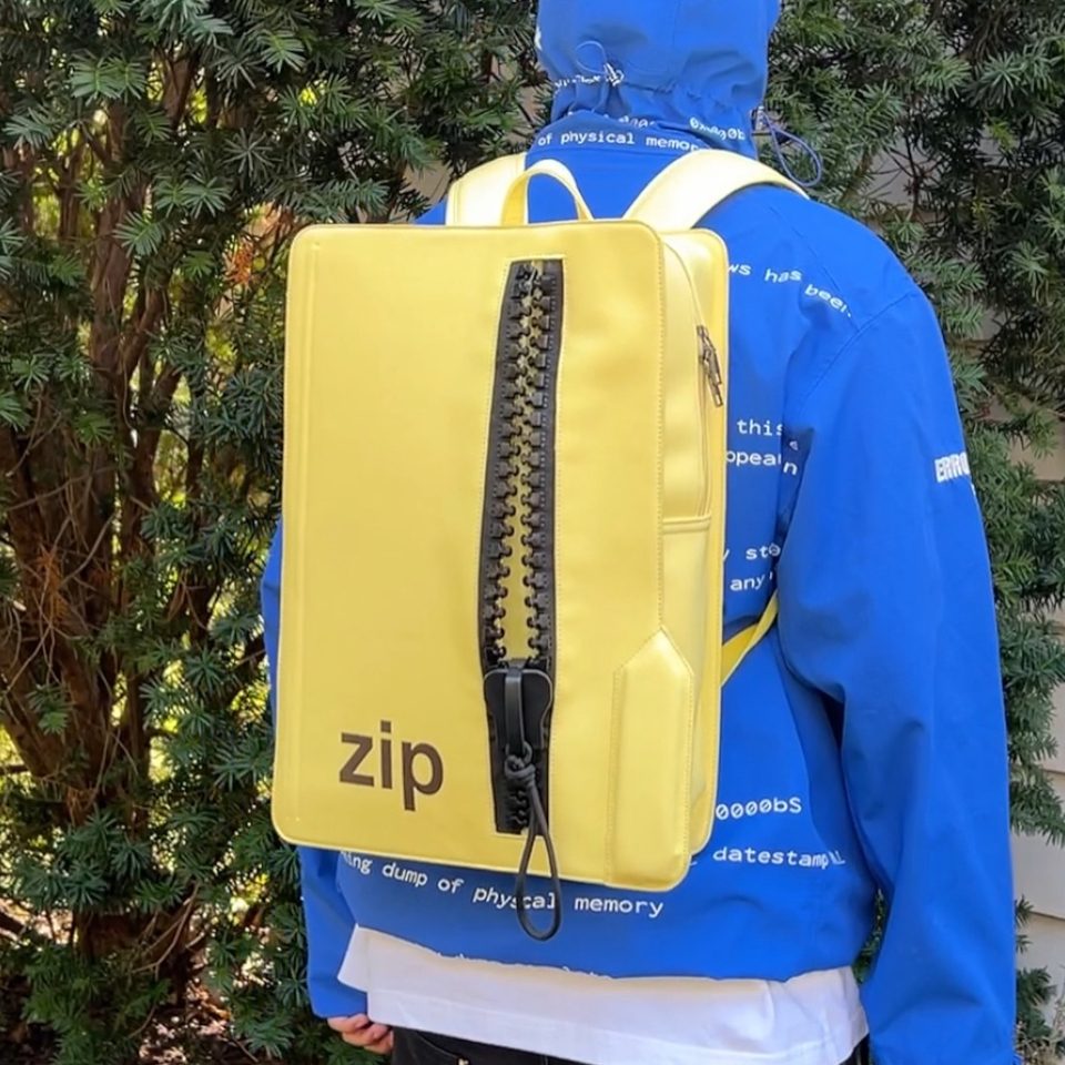 zip-file-backpack-06-960x960.jpg