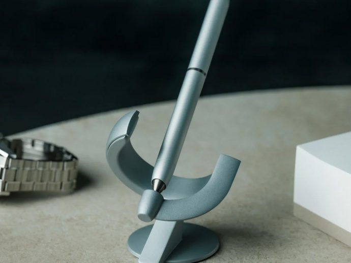 10 Best Father’s Day Gifts For Dads Who Take Pride in Their Workspace: Elevate His Desk Setup