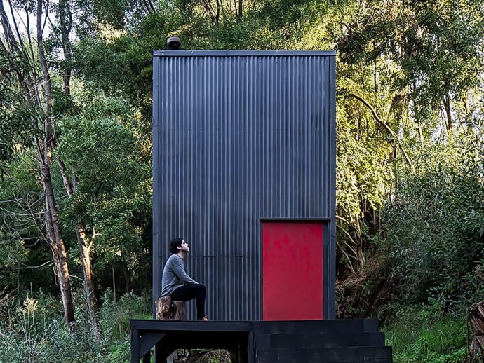 Escape the City: 10 Best Remote & Modern Cabins For Peaceful Retreats