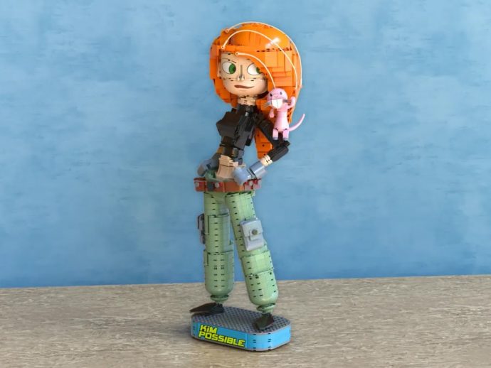 Remember Kim Possible? This Epic 1,165-brick LEGO Statue Is The Ultimate Throwback